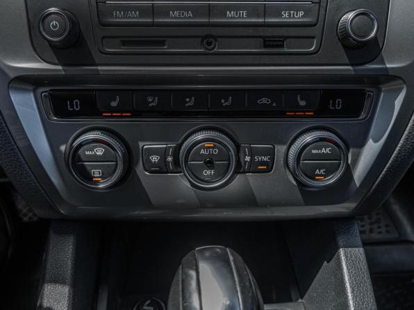 Volkswagen Jetta VI Рестайлинг с пробегом 2017 года, цена 1 468 000 рублей, 93909 км, седан, Автокод Объявления
