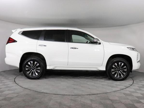Mitsubishi Montero Sport III Рестайлинг с пробегом 2022 года, цена 4 349 000 рублей, 50800 км, внедорожник, Автокод Объявления