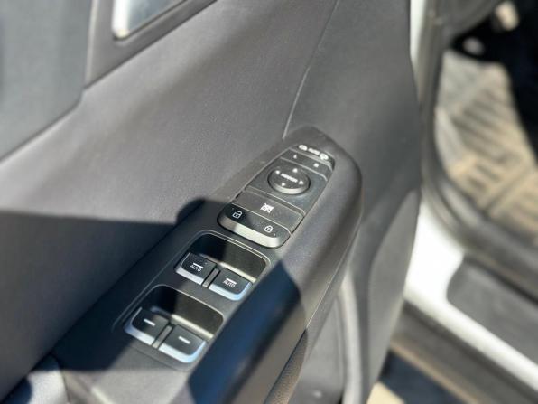 Kia Sportage IV Рестайлинг с пробегом 2019 года, цена 2 099 000 рублей, 52000 км, внедорожник, Автокод Объявления