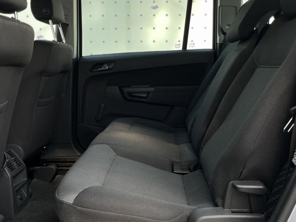 Opel Zafira B Рестайлинг с пробегом 2011 года, цена 890 000 рублей, 176129 км, компактвэн, Автокод Объявления