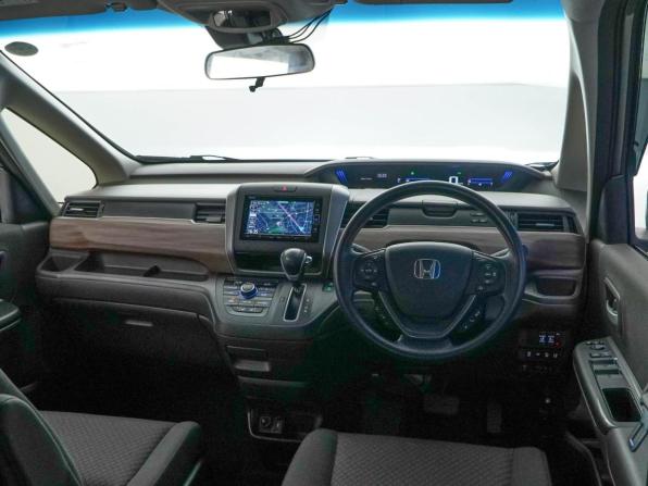 Honda Freed II Рестайлинг с пробегом 2021 года, цена 2 177 900 рублей, 40167 км, компактвэн, Автокод Объявления