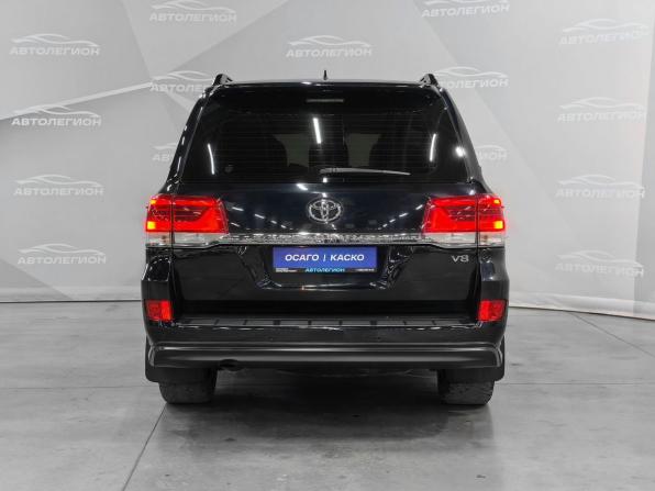 Toyota Land Cruiser 200 Series Рестайлинг 2 с пробегом 2018 года, цена 6 750 000 рублей, 157752 км, внедорожник, Автокод Объявления