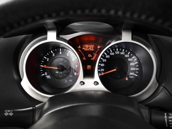 Nissan Juke I с пробегом 2012 года, цена 1 046 000 рублей, 178422 км, внедорожник, Автокод Объявления