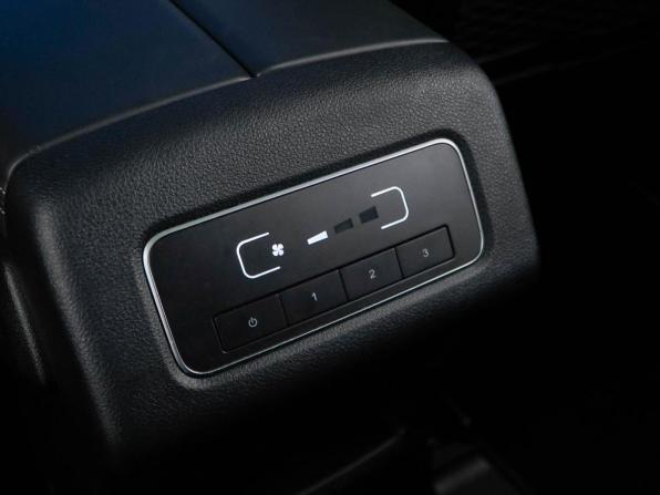 Dongfeng DFSK ix7 с пробегом 2024 года, цена 2 229 700 рублей, 43987 км, внедорожник, Автокод Объявления