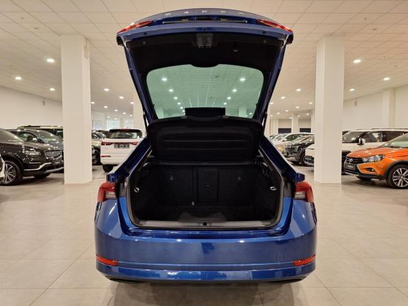 Skoda Octavia IV (A8) с пробегом 2021 года, цена 2 590 000 рублей, 76227 км, лифтбек, Автокод Объявления