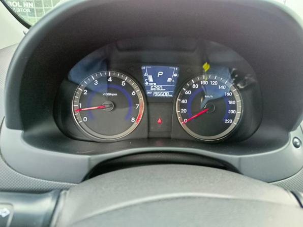 Hyundai Solaris I с пробегом 2013 года, цена 839 000 рублей, 195981 км, седан, Автокод Объявления