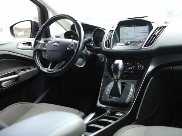 Ford C-MAX II Рестайлинг с пробегом 2017 года, цена 1 209 000 рублей, 175000 км, компактвэн, Автокод Объявления