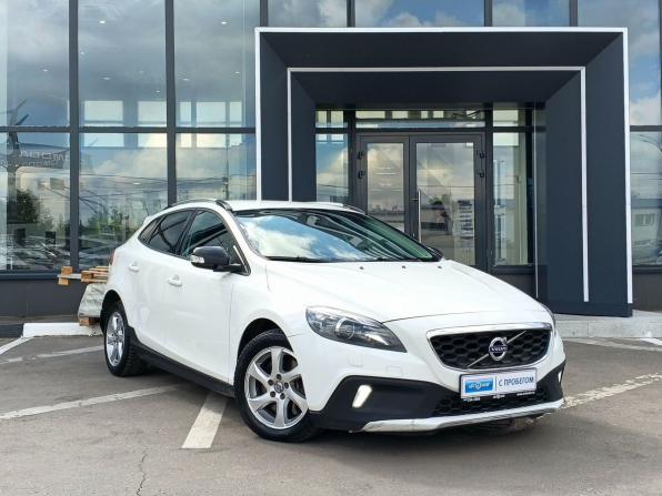 Volvo V40 Cross Country I с пробегом 2014 года, цена 1 699 000 рублей, 237596 км, хэтчбек, Автокод Объявления
