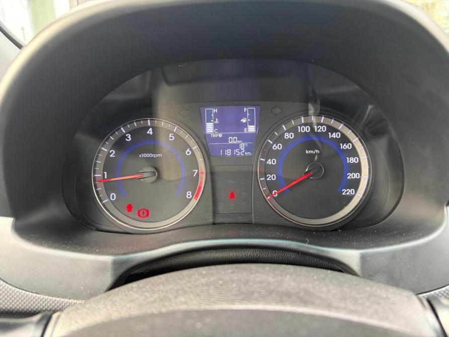 Hyundai Solaris I Рестайлинг Азнакаево  - изображение 13