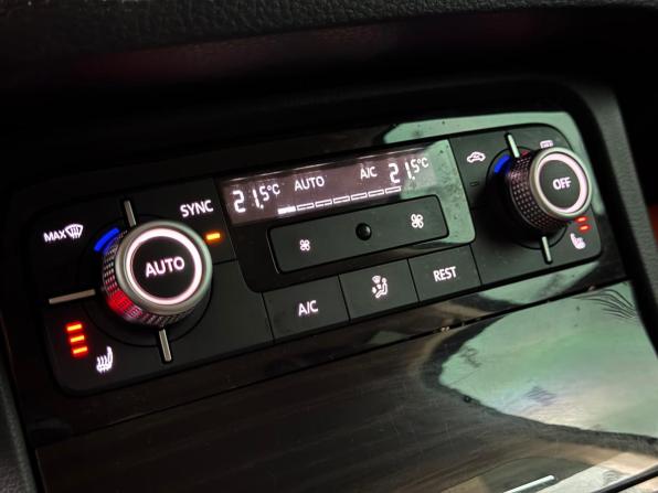 Volkswagen Touareg II Рестайлинг с пробегом 2016 года, цена 2 950 000 рублей, 190005 км, внедорожник, Автокод Объявления