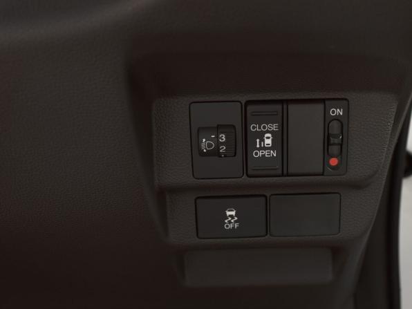 Honda Freed II с пробегом 2018 года, цена 1 344 995 рублей, 56125 км, компактвэн, Автокод Объявления