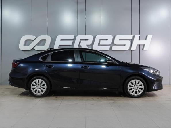 Kia Cerato IV Рестайлинг с пробегом 2021 года, цена 2 299 000 рублей, 49864 км, седан, Автокод Объявления