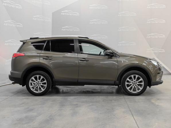 Toyota RAV4 IV (XA40) Рестайлинг с пробегом 2017 года, цена 2 500 000 рублей, 194000 км, внедорожник, Автокод Объявления
