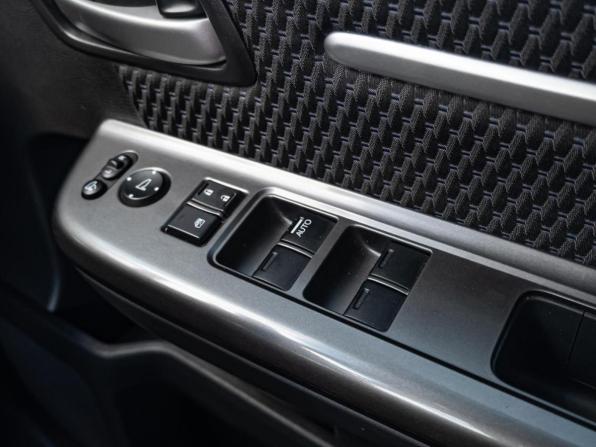 Honda Stepwgn V с пробегом 2015 года, цена 1 765 000 рублей, 165281 км, минивэн, Автокод Объявления