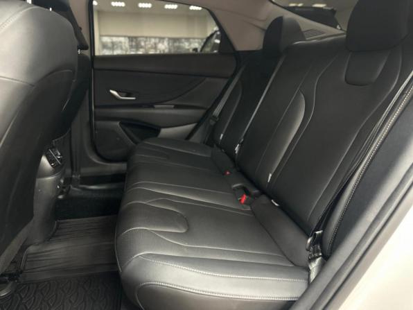 Hyundai Elantra VII (CN7) Рестайлинг с пробегом 2023 года, цена 2 050 000 рублей, 25563 км, седан, Автокод Объявления