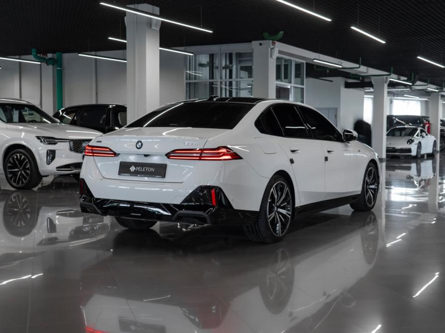 BMW 5 серии VIII (G60/G61/G68) Москва  - изображение 4