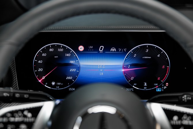 Новый Mercedes-Benz V-Класс III (W447) Рестайлинг 2 2024 года, цена 20 598 000 рублей, минивэн, Автокод Объявления