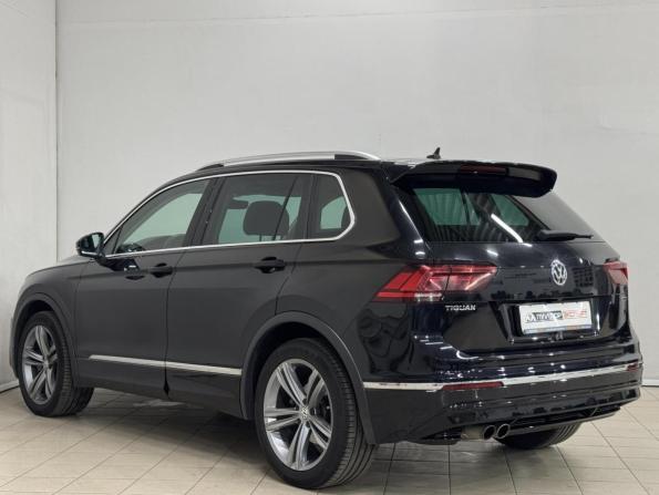 Volkswagen Tiguan II с пробегом 2018 года, цена 2 399 000 рублей, 178565 км, внедорожник, Автокод Объявления