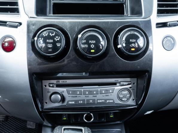 Mitsubishi Pajero Sport II с пробегом 2011 года, цена 1 350 000 рублей, 293342 км, внедорожник, Автокод Объявления