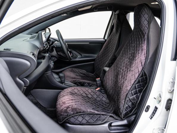 Toyota Yaris IV с пробегом 2021 года, цена 1 198 000 рублей, 77021 км, хэтчбек, Автокод Объявления