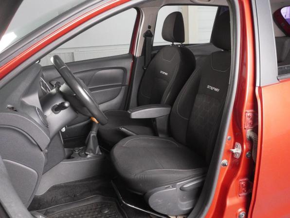 Renault Sandero II с пробегом 2016 года, цена 699 000 рублей, 157654 км, хэтчбек, Автокод Объявления