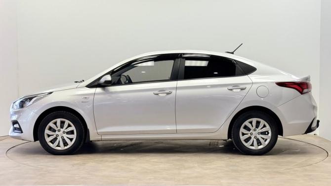 Hyundai Solaris II с пробегом 2019 года, цена 1 300 000 рублей, 100477 км, седан, Автокод Объявления