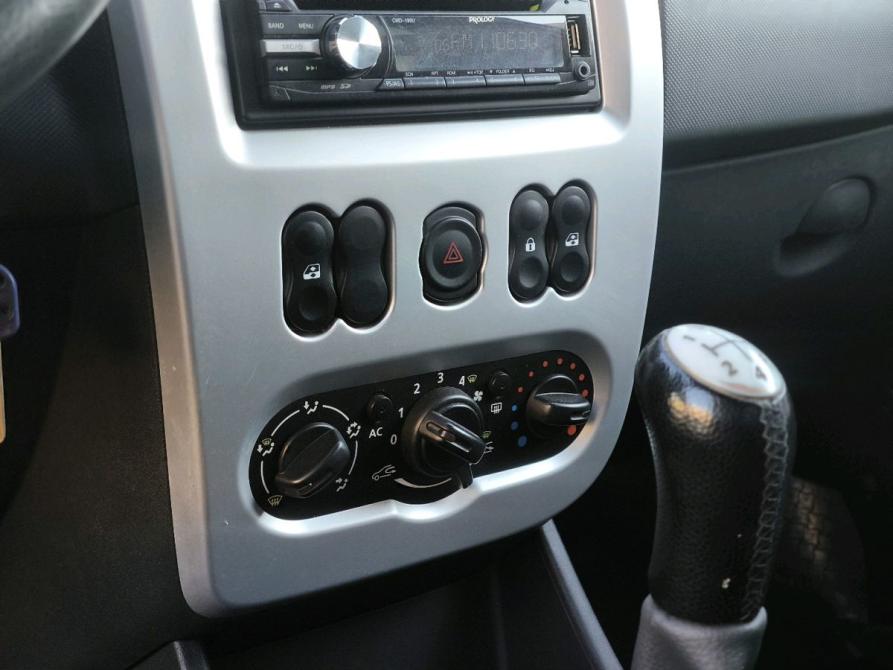 Renault Logan I Рестайлинг Санкт-Петербург  - изображение 14