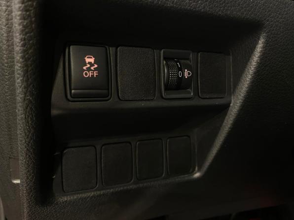 Nissan Qashqai II с пробегом 2017 года, цена 1 650 000 рублей, 171235 км, внедорожник, Автокод Объявления