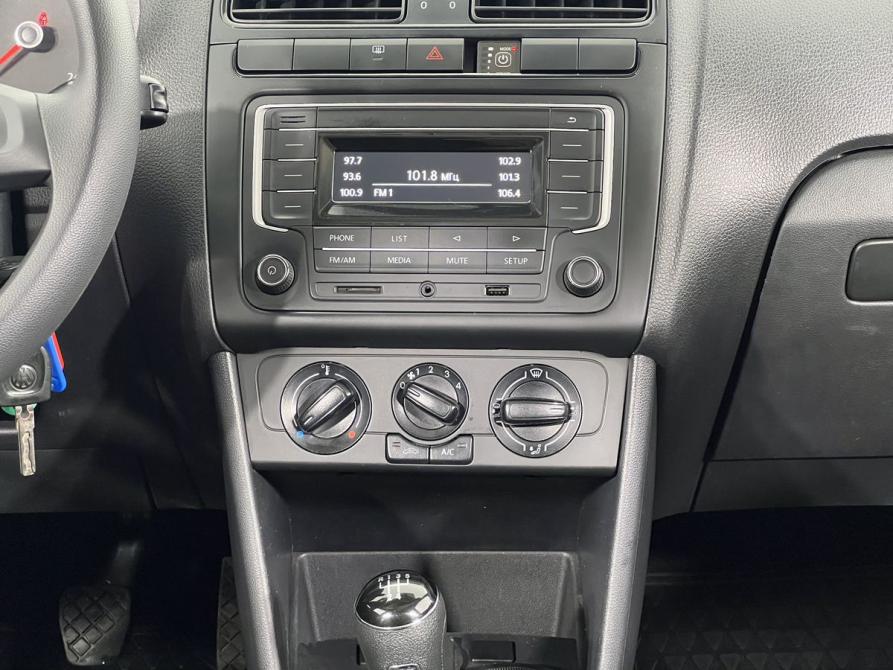 Volkswagen Polo V Рестайлинг Калининград  - изображение 16