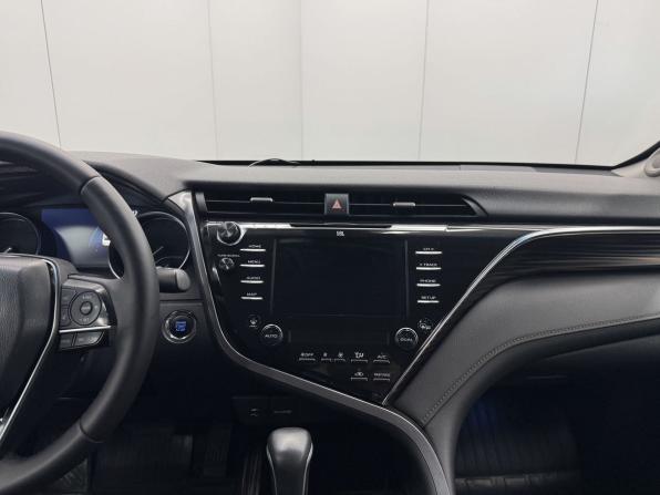 Toyota Camry VIII (XV70) с пробегом 2021 года, цена 2 652 000 рублей, 195993 км, седан, Автокод Объявления