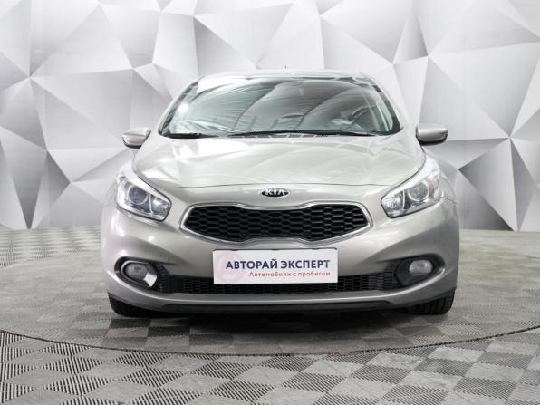 Kia Ceed II с пробегом 2015 года, цена 1 115 000 рублей, 156000 км, хэтчбек, Автокод Объявления