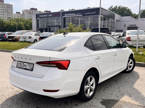 Skoda Octavia IV (A8) с пробегом 2021 года, цена 2 380 000 рублей, 54300 км, лифтбек, Автокод Объявления
