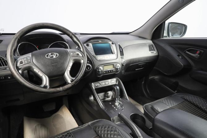 Hyundai ix35 I Рестайлинг с пробегом 2015 года, цена 1 699 000 рублей, 213000 км, внедорожник, Автокод Объявления