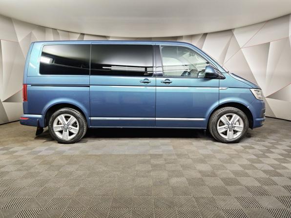 Volkswagen Multivan T6 с пробегом 2016 года, цена 4 431 000 рублей, 92340 км, минивэн, Автокод Объявления