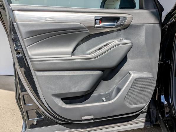Toyota Highlander IV (XU70) с пробегом 2025 года, цена 5 950 000 рублей, 13891 км, внедорожник, Автокод Объявления