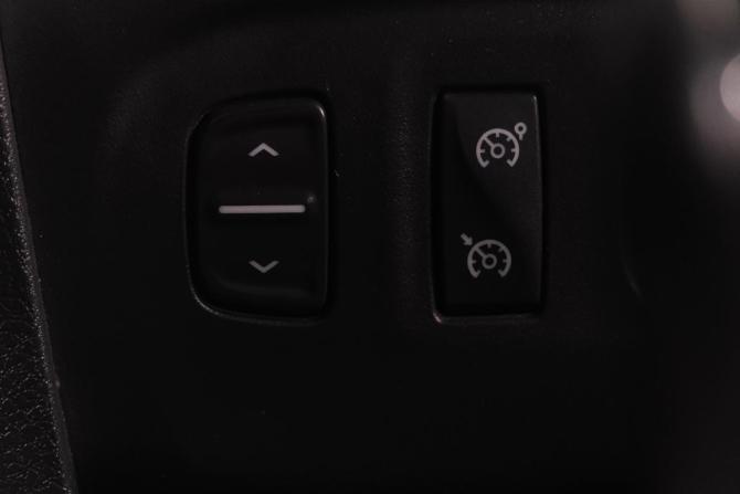 Renault Sandero II с пробегом 2015 года, цена 899 000 рублей, 150000 км, хэтчбек, Автокод Объявления