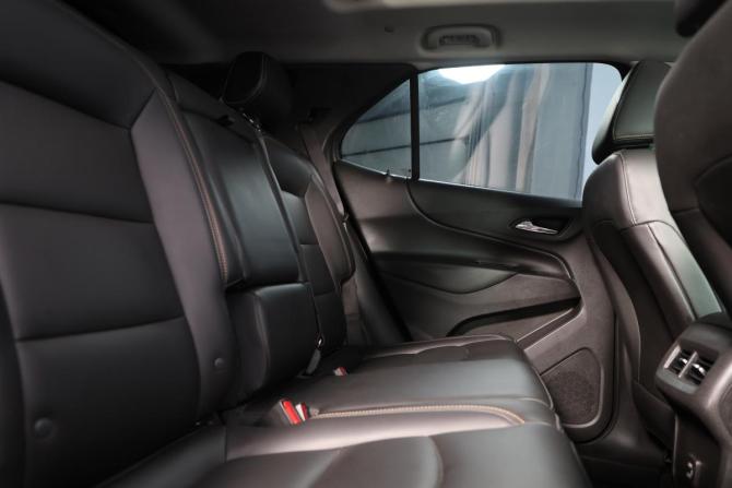 Chevrolet Equinox III Рестайлинг с пробегом 2020 года, цена 2 999 000 рублей, 70501 км, внедорожник, Автокод Объявления