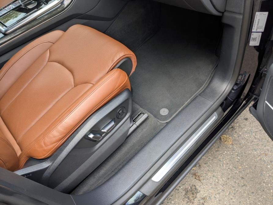 Audi Q8 I (4M) Москва  - изображение 17