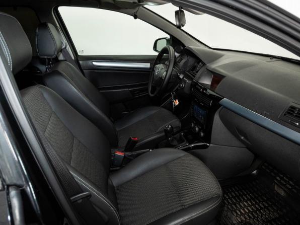 Opel Astra H Рестайлинг с пробегом 2012 года, цена 678 000 рублей, 186916 км, седан, Автокод Объявления