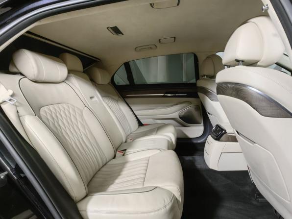 Genesis G90 I Рестайлинг с пробегом 2021 года, цена 2 949 000 рублей, 102051 км, седан, Автокод Объявления