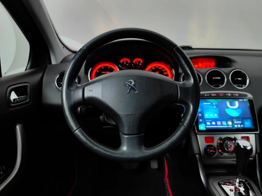 Peugeot 408 I Москва  - изображение 13
