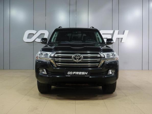 Toyota Land Cruiser 200 Series Рестайлинг 2 с пробегом 2019 года, цена 8 059 000 рублей, 133282 км, внедорожник, Автокод Объявления
