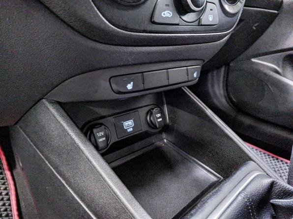 Hyundai Solaris II с пробегом 2019 года, цена 935 000 рублей, 154995 км, седан, Автокод Объявления