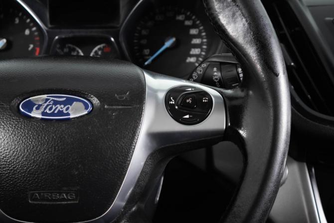 Ford Kuga II с пробегом 2013 года, цена 1 299 000 рублей, 210245 км, внедорожник, Автокод Объявления