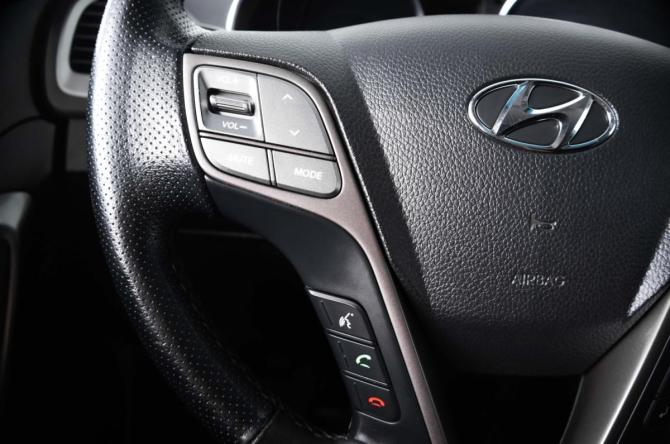 Hyundai Santa Fe III Рестайлинг с пробегом 2017 года, цена 2 049 000 рублей, 231000 км, внедорожник, Автокод Объявления
