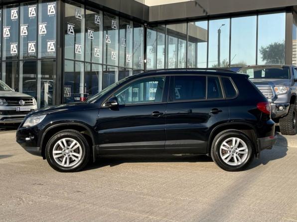 Volkswagen Tiguan I с пробегом 2010 года, цена 1 037 000 рублей, 249271 км, внедорожник, Автокод Объявления
