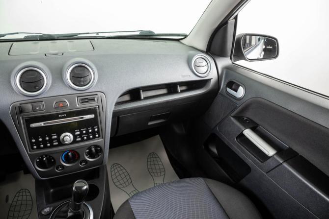 Ford Fusion I Рестайлинг с пробегом 2007 года, цена 499 000 рублей, 201000 км, хэтчбек, Автокод Объявления