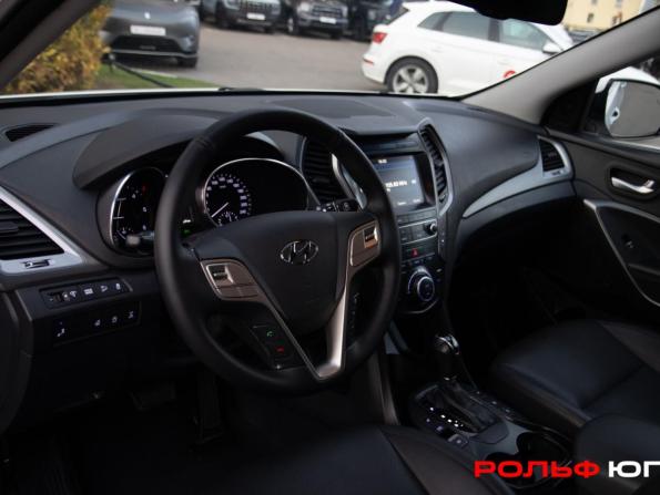 Hyundai Santa Fe III Рестайлинг с пробегом 2017 года, цена 1 998 000 рублей, 301732 км, внедорожник, Автокод Объявления