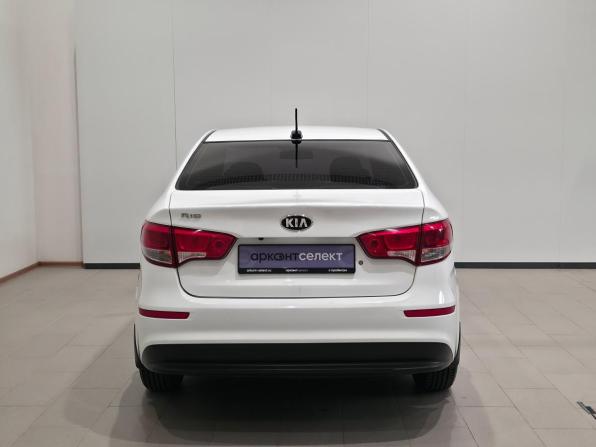 Kia Rio III Рестайлинг с пробегом 2017 года, цена 959 000 рублей, 134626 км, седан, Автокод Объявления