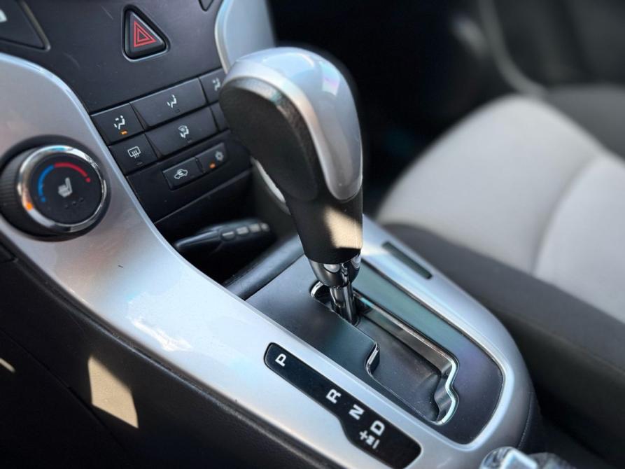 Chevrolet Cruze I Рестайлинг Ижевск  - изображение 17